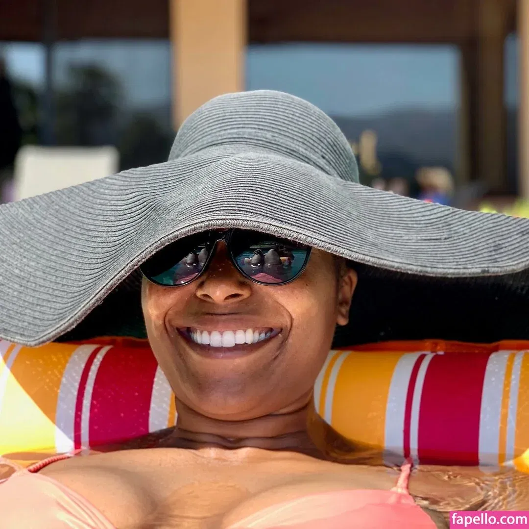 Dr Ebonie Vincent Onlyfans Photo Gallery 