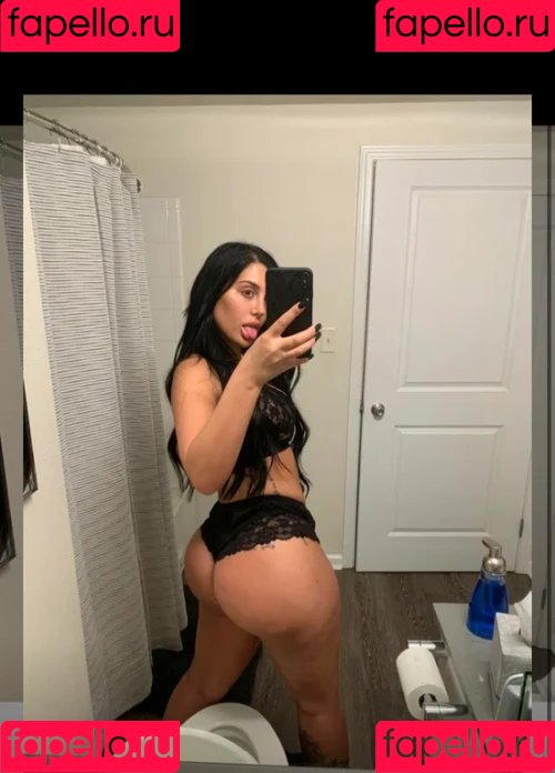 Danielle Pertusiello Onlyfans Photo Gallery 