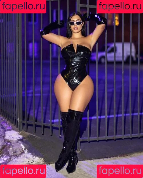 Danielle Pertusiello Onlyfans Photo Gallery 