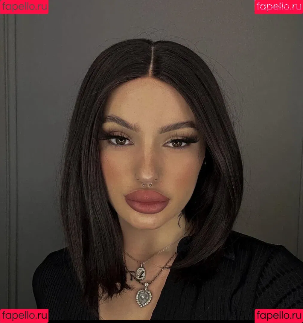 zoeyybbe Onlyfans Photo Gallery 