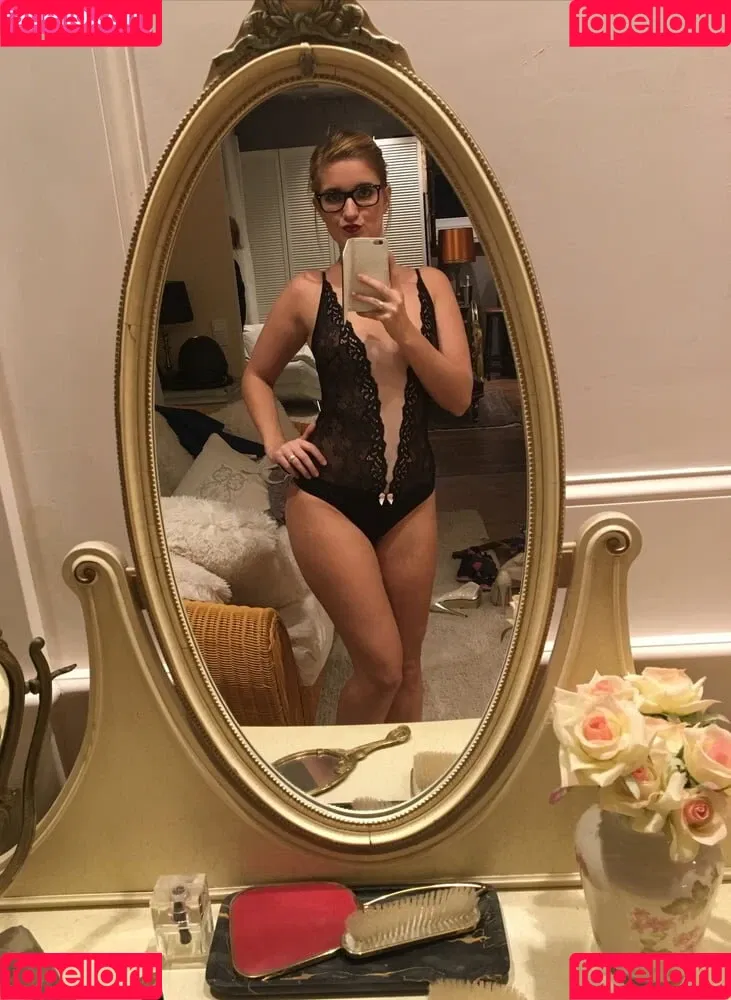 Marinka Onlyfans Photo Gallery 