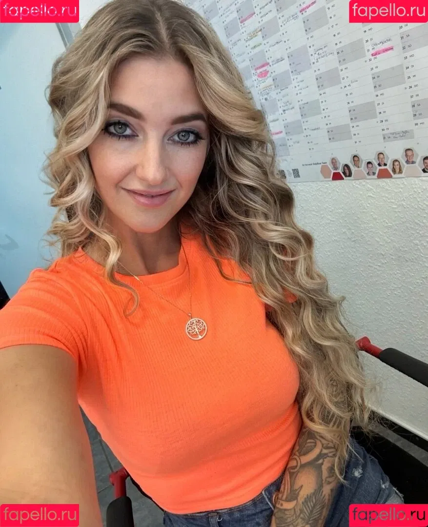Marinka Onlyfans Photo Gallery 