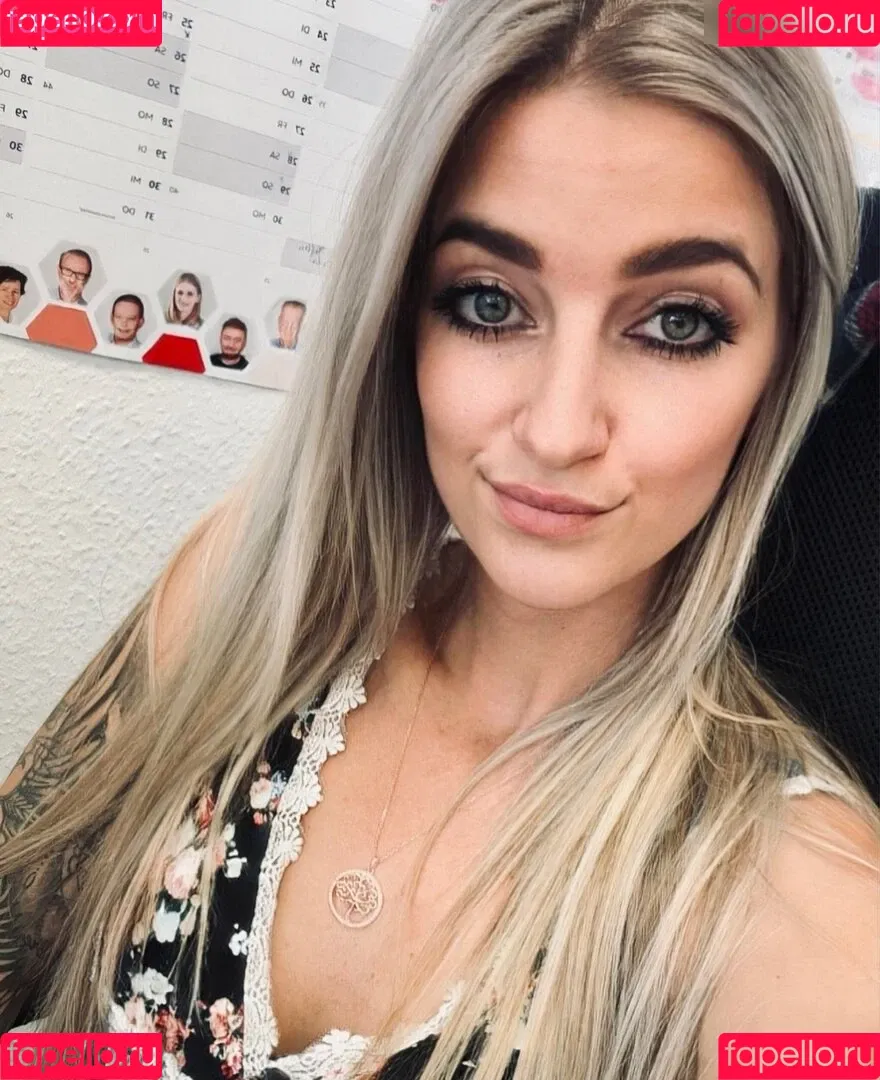 Marinka Onlyfans Photo Gallery 