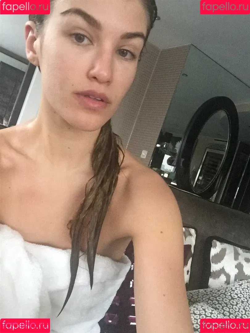 Amy Willerton Onlyfans Photo Gallery 