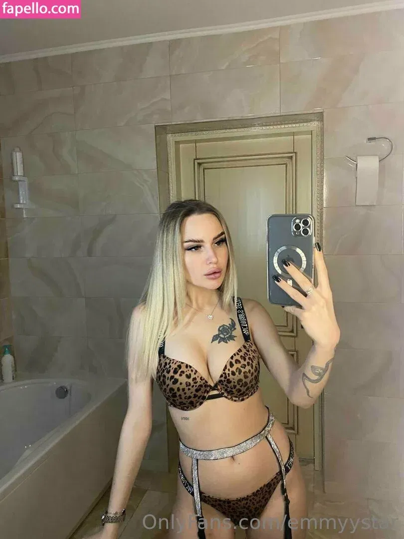 emmyystar Onlyfans Photo Gallery 