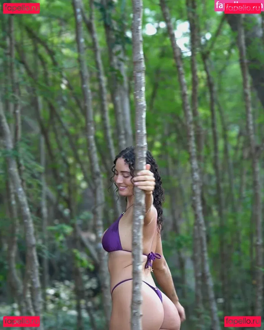 Ondine Mirosch Onlyfans Photo Gallery 