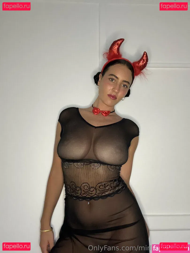 Ondine Mirosch Onlyfans Photo Gallery 