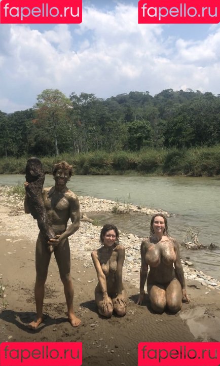 Ondine Mirosch Onlyfans Photo Gallery 