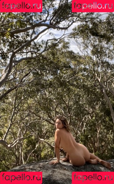 Ondine Mirosch Onlyfans Photo Gallery 