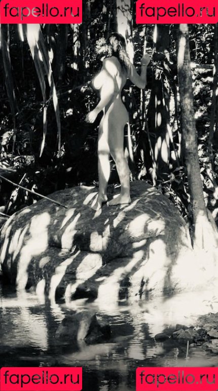 Ondine Mirosch Onlyfans Photo Gallery 