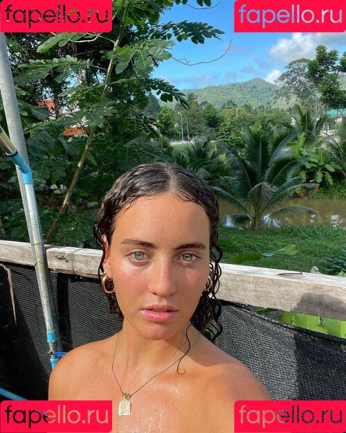 Ondine Mirosch Onlyfans Photo Gallery 