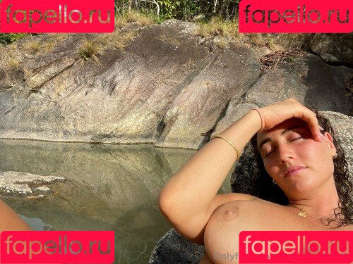 Ondine Mirosch Onlyfans Photo Gallery 