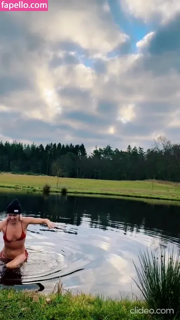 Danni Menzies Onlyfans Photo Gallery 