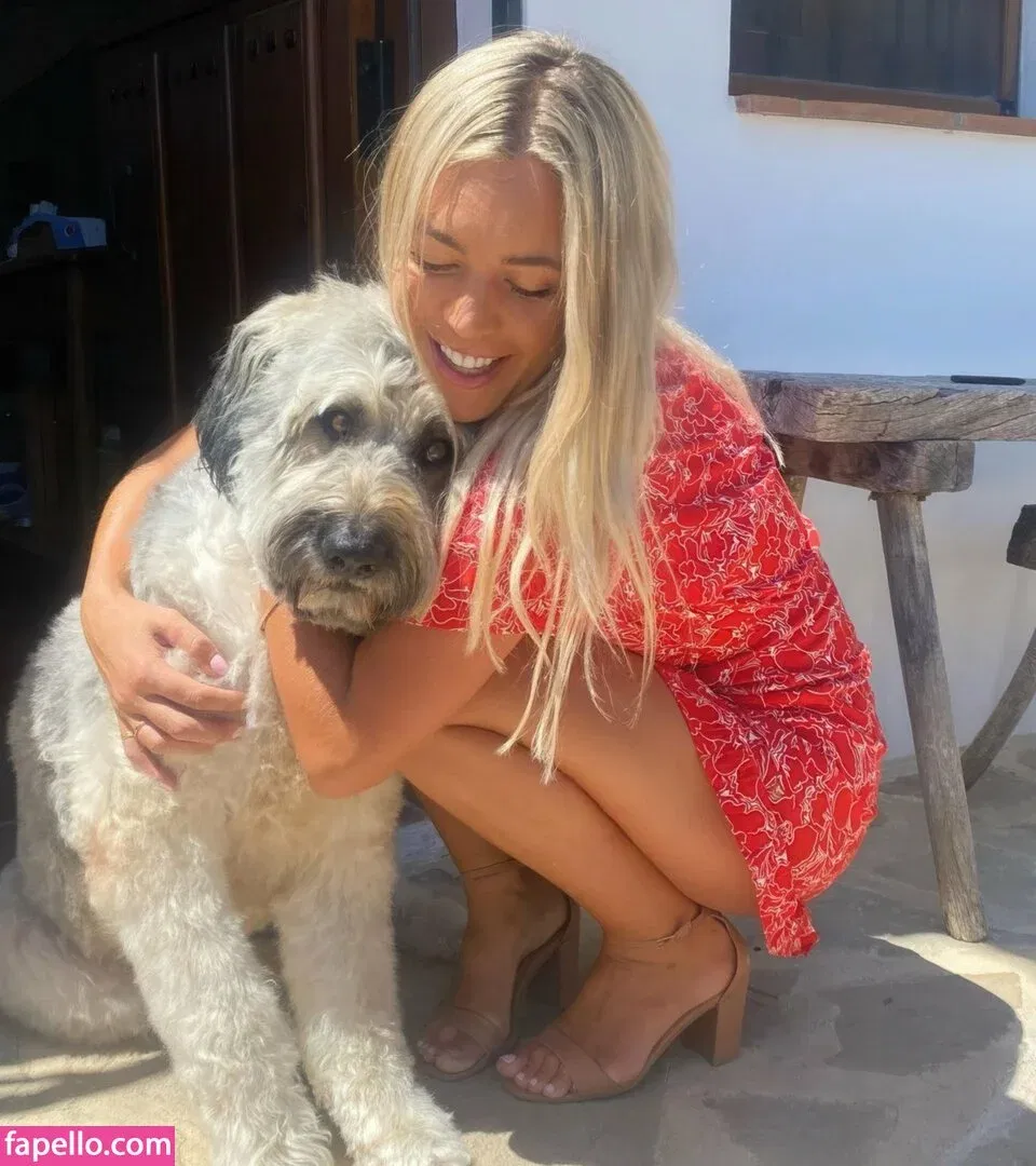 Danni Menzies Onlyfans Photo Gallery 