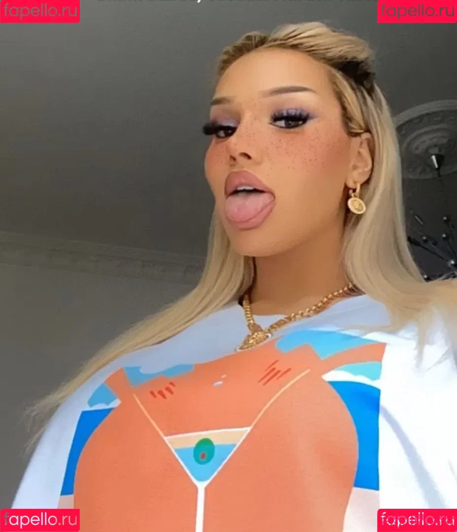 Shirin David Onlyfans Photo Gallery 