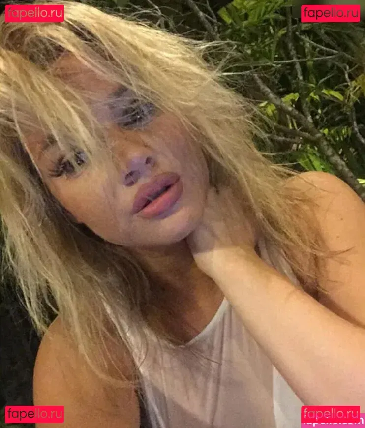 Shirin David Onlyfans Photo Gallery 