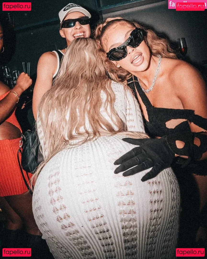 Shirin David Onlyfans Photo Gallery 