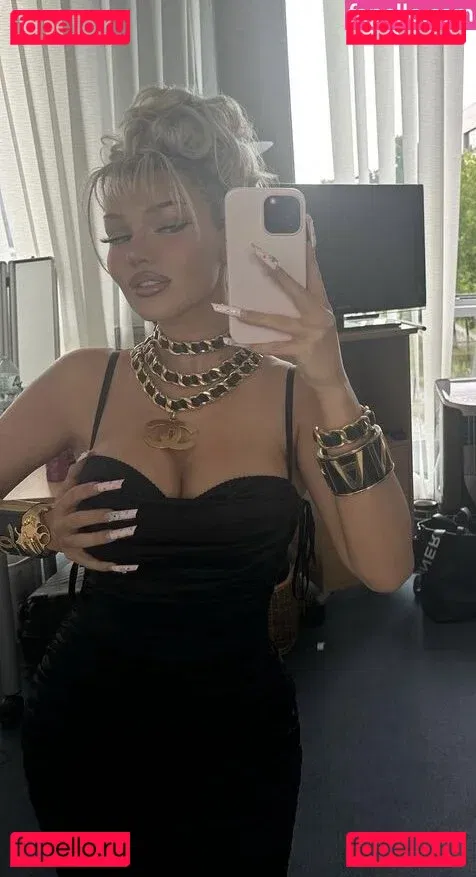 Shirin David Onlyfans Photo Gallery 