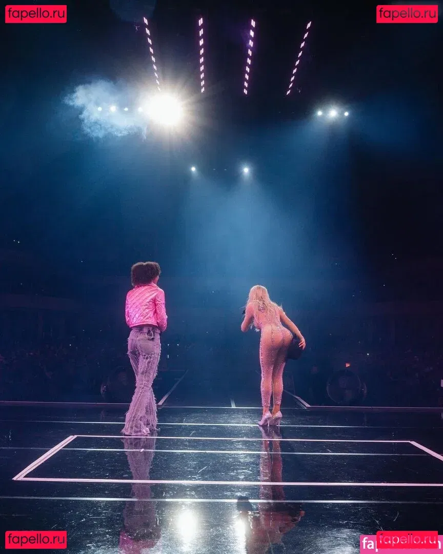 Shirin David Onlyfans Photo Gallery 