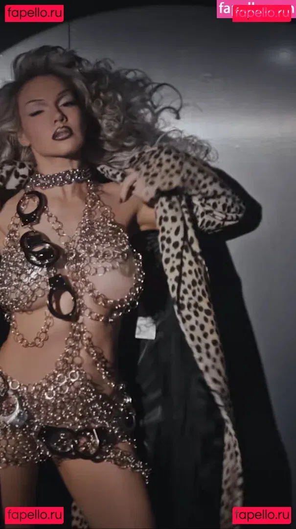 Shirin David Onlyfans Photo Gallery 