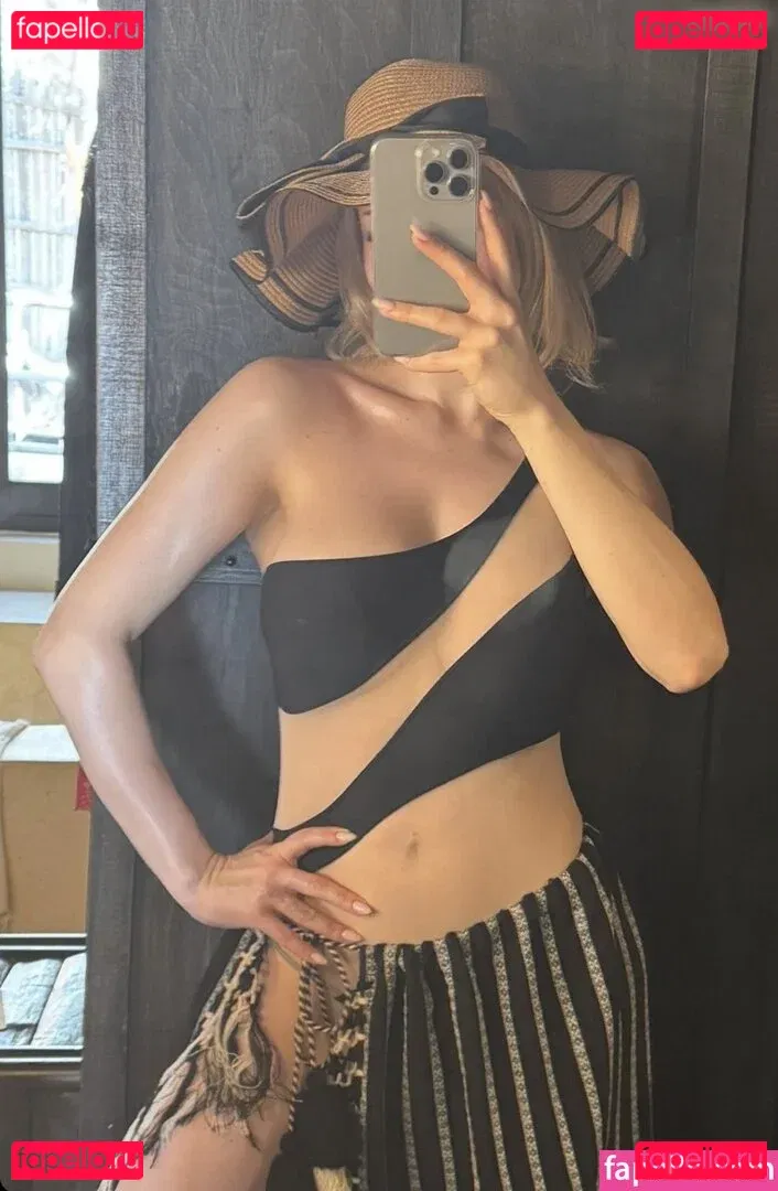 Shirin David Onlyfans Photo Gallery 