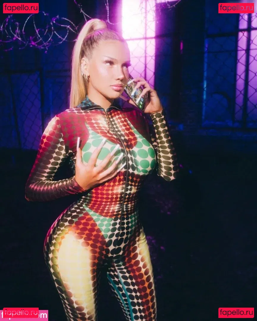 Shirin David Onlyfans Photo Gallery 