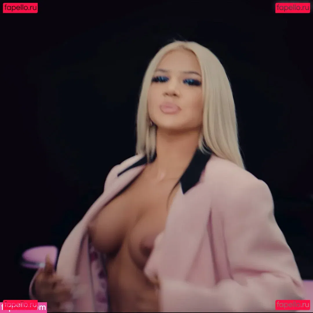 Shirin David Onlyfans Photo Gallery 