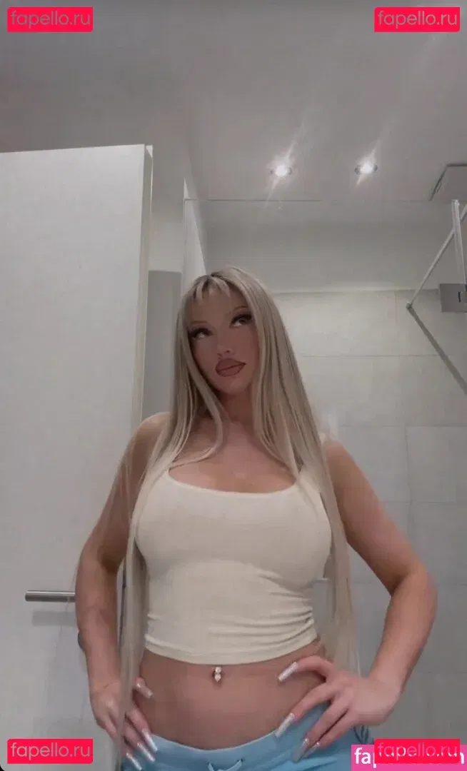 Shirin David Onlyfans Photo Gallery 