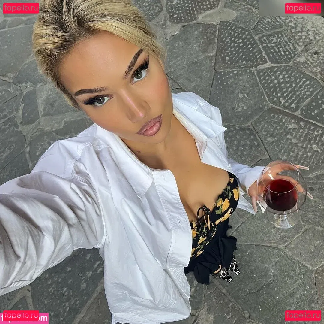 Shirin David Onlyfans Photo Gallery 
