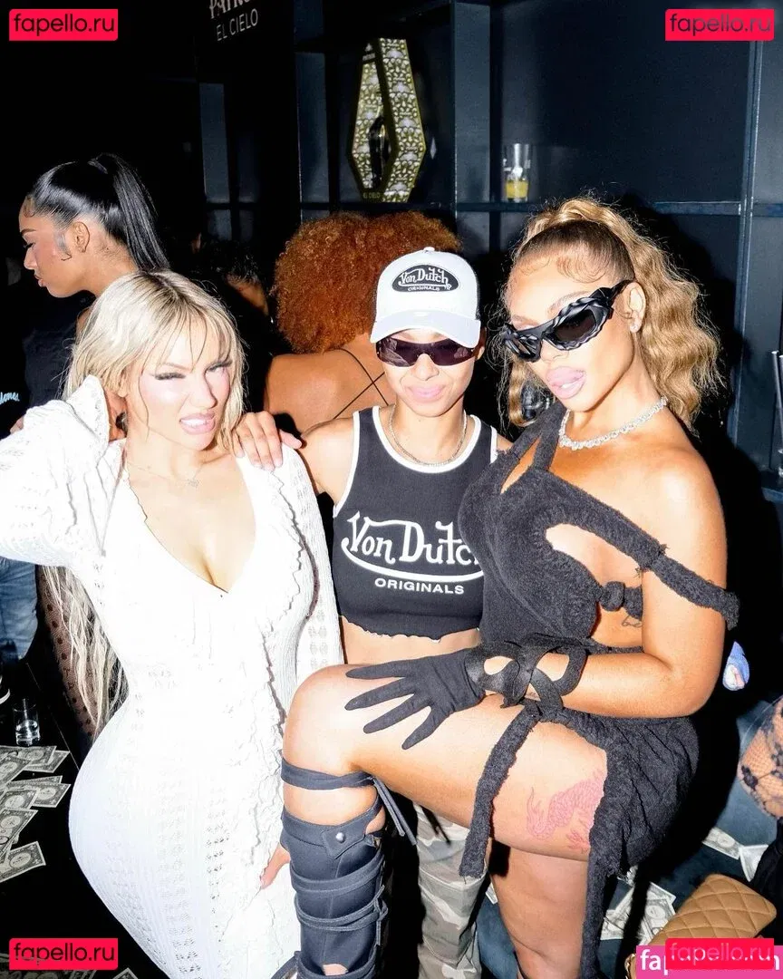 Shirin David Onlyfans Photo Gallery 