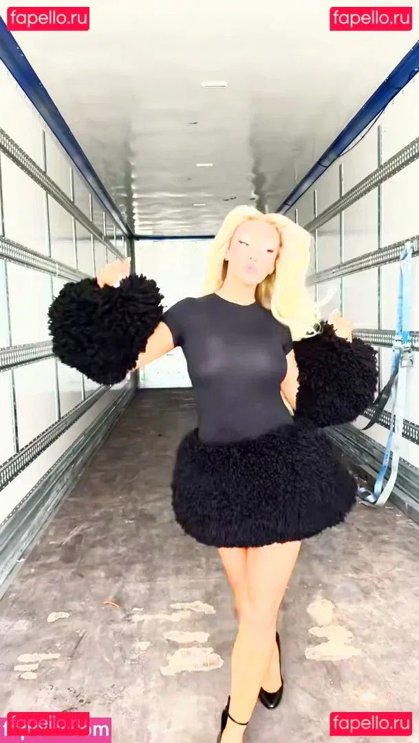 Shirin David Onlyfans Photo Gallery 