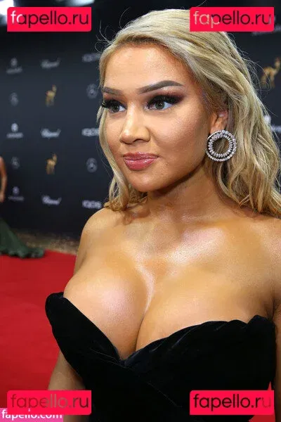 Shirin David Onlyfans Photo Gallery 