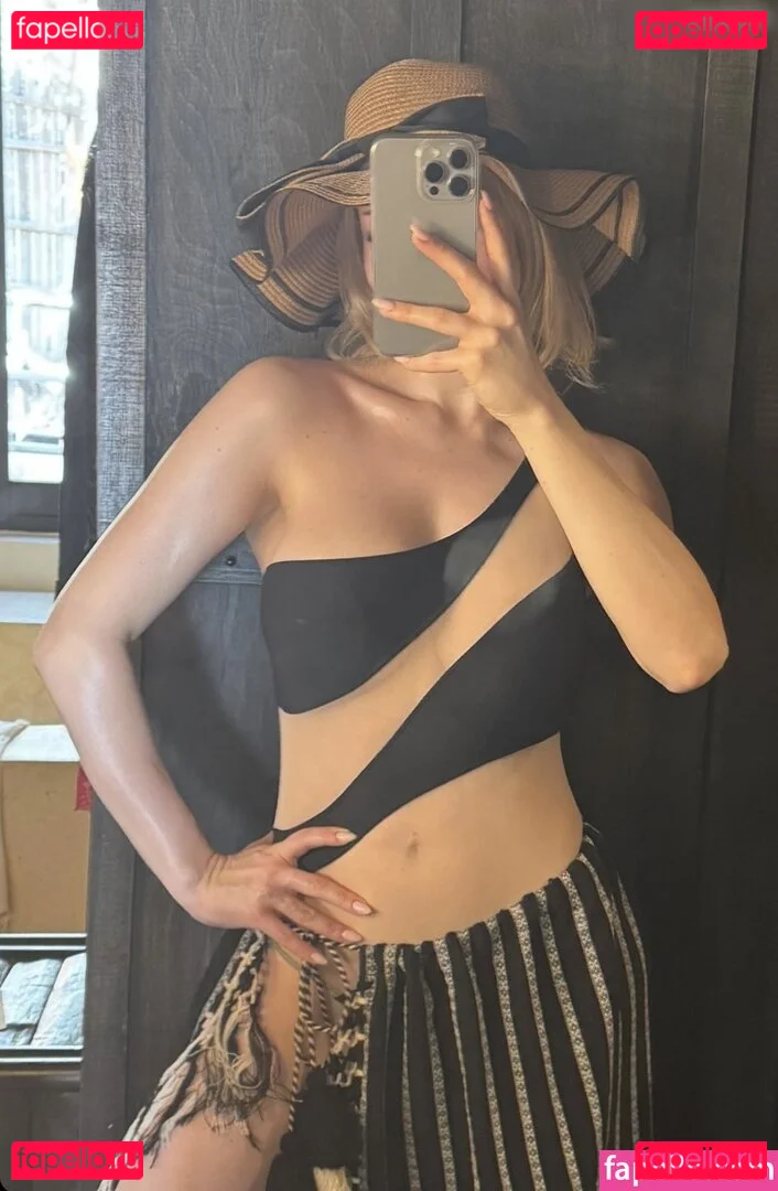 Shirin David Onlyfans Photo Gallery 