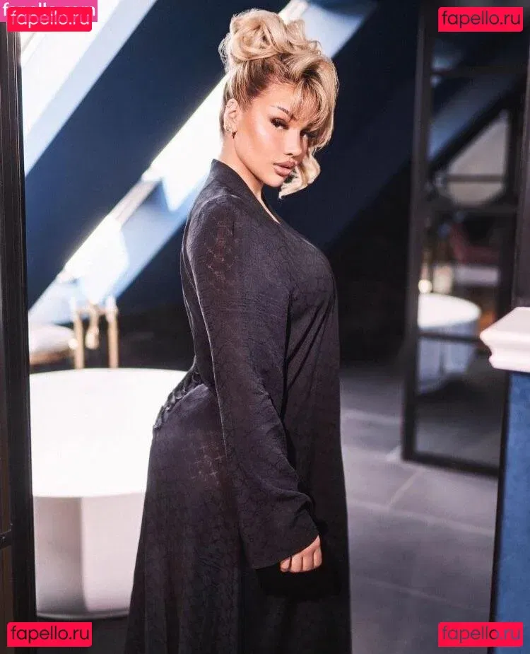 Shirin David Onlyfans Photo Gallery 