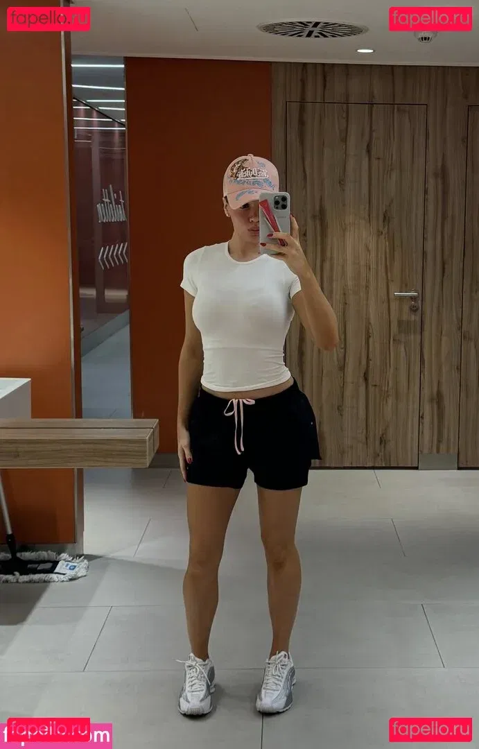 Shirin David Onlyfans Photo Gallery 