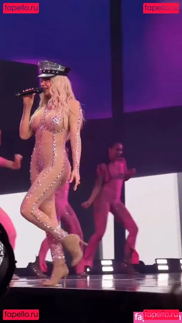 Shirin David Onlyfans Photo Gallery 