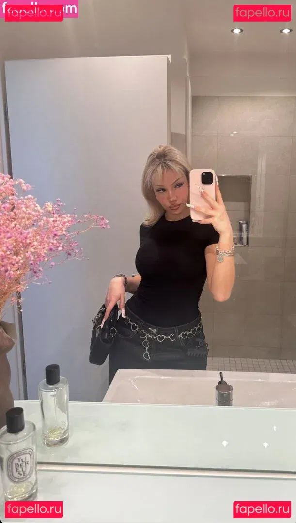 Shirin David Onlyfans Photo Gallery 