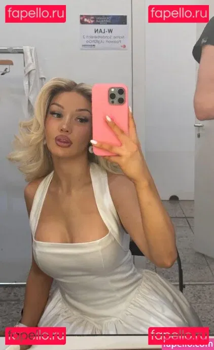 Shirin David Onlyfans Photo Gallery 