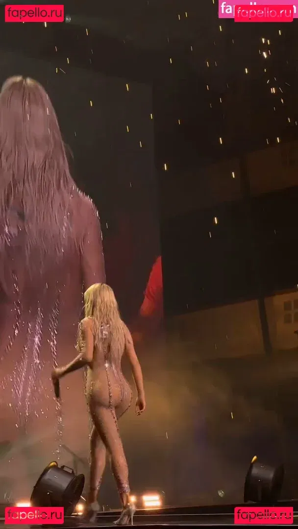 Shirin David Onlyfans Photo Gallery 