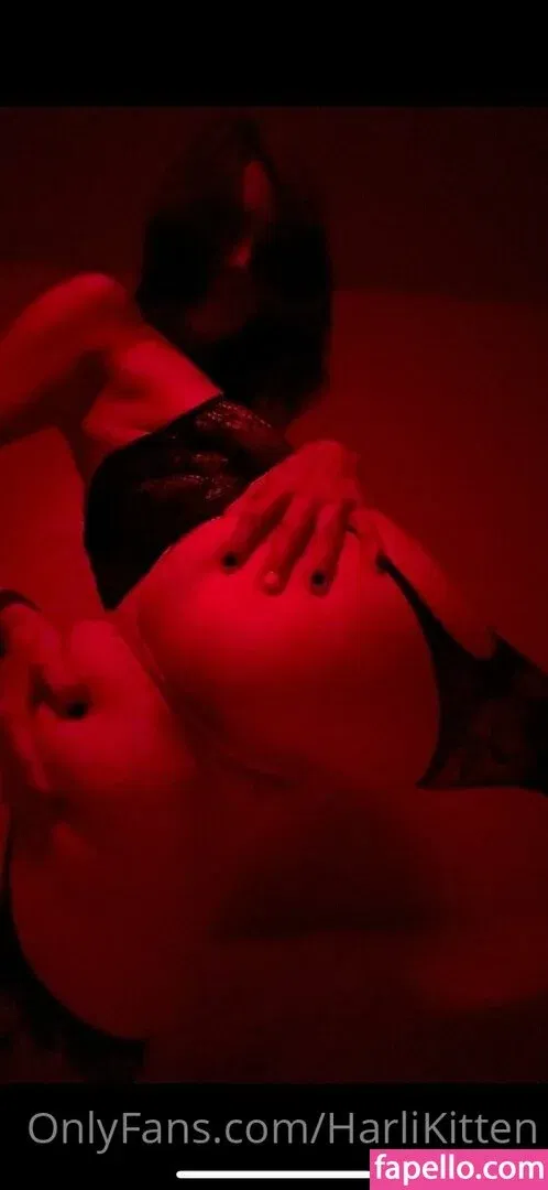 harlikitten Onlyfans Photo Gallery 