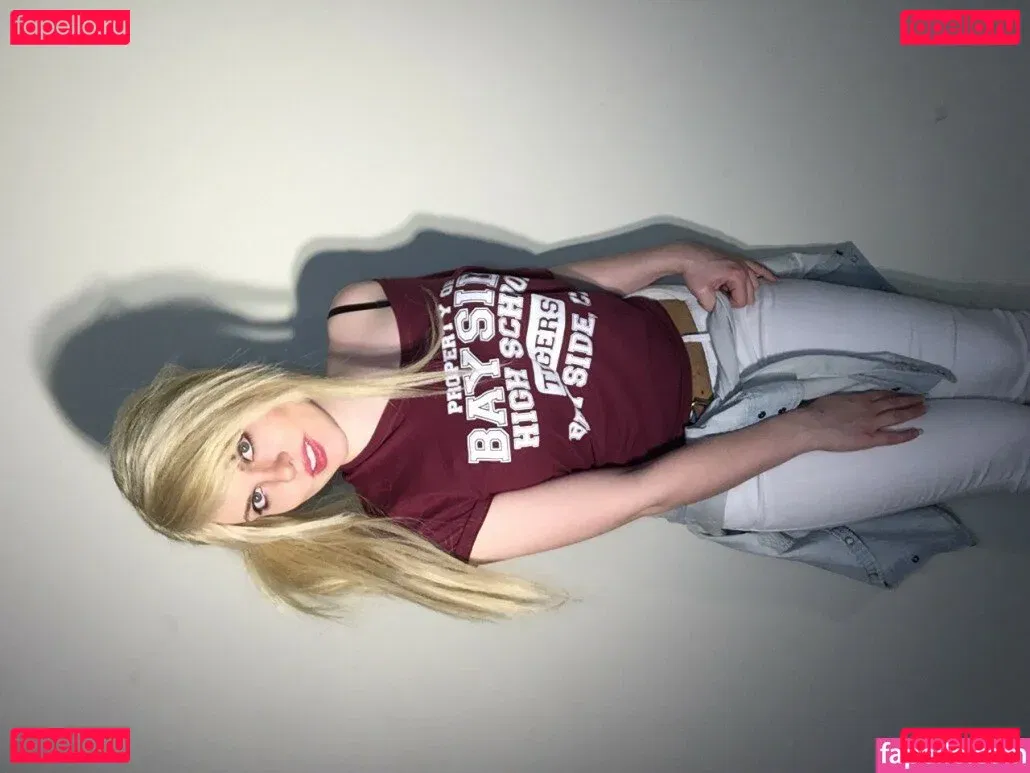 Abi Aikou Onlyfans Photo Gallery 