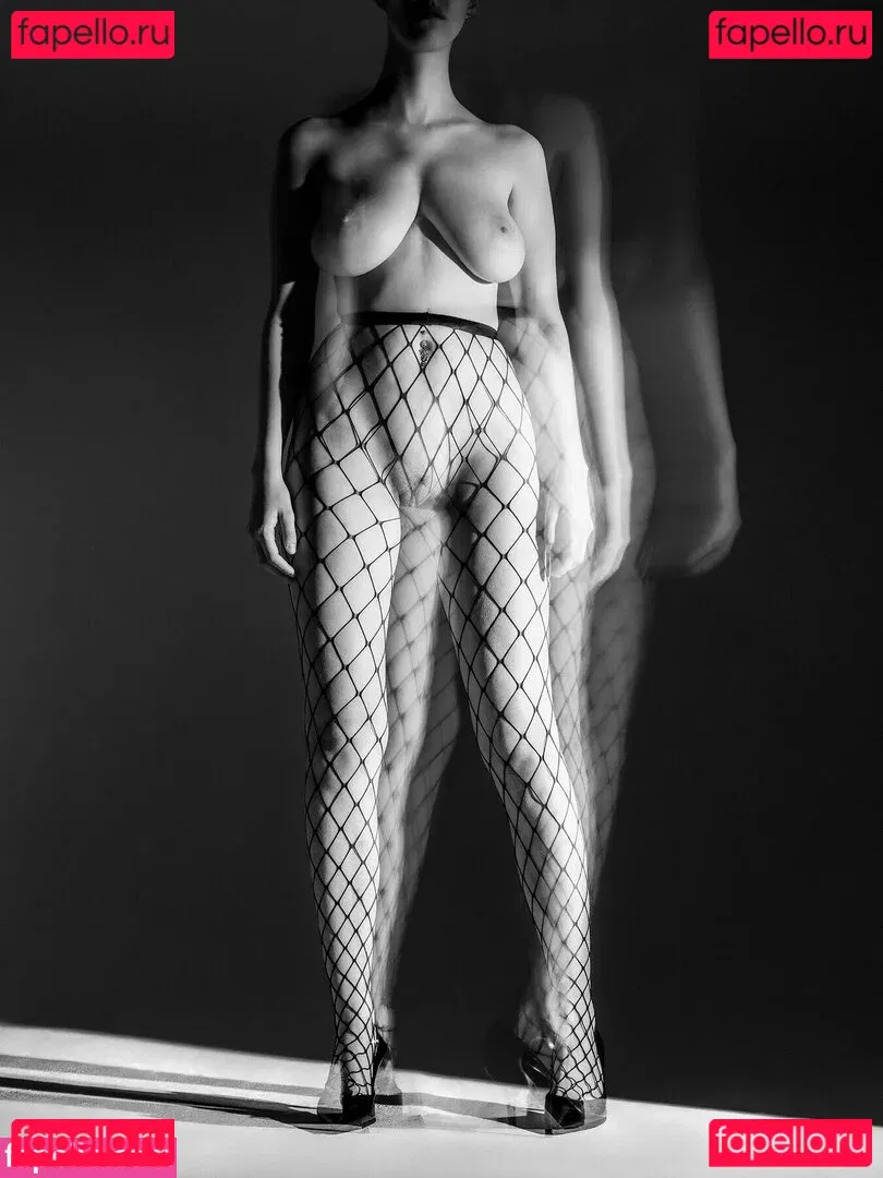 Eliza Goldsmith Onlyfans Photo Gallery 