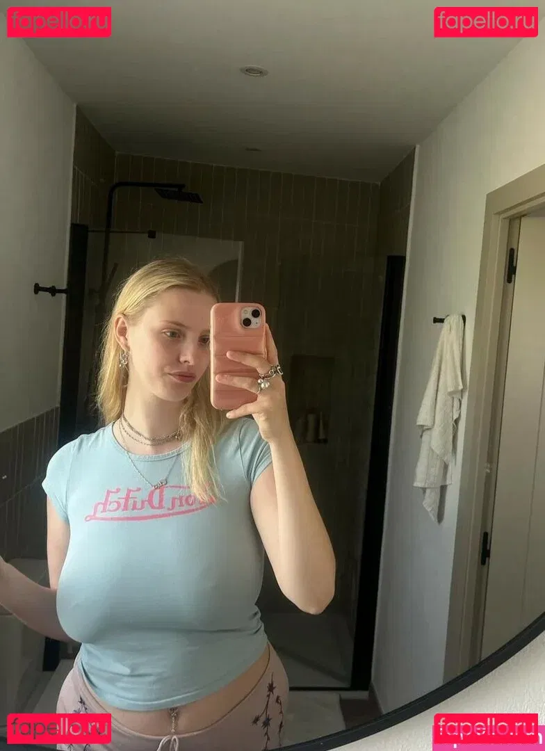 Eliza Goldsmith Onlyfans Photo Gallery 