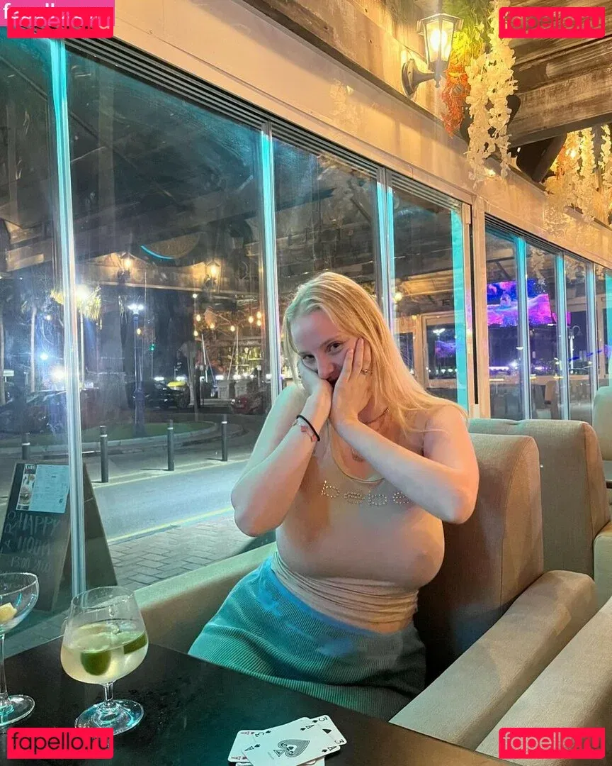 Eliza Goldsmith Onlyfans Photo Gallery 