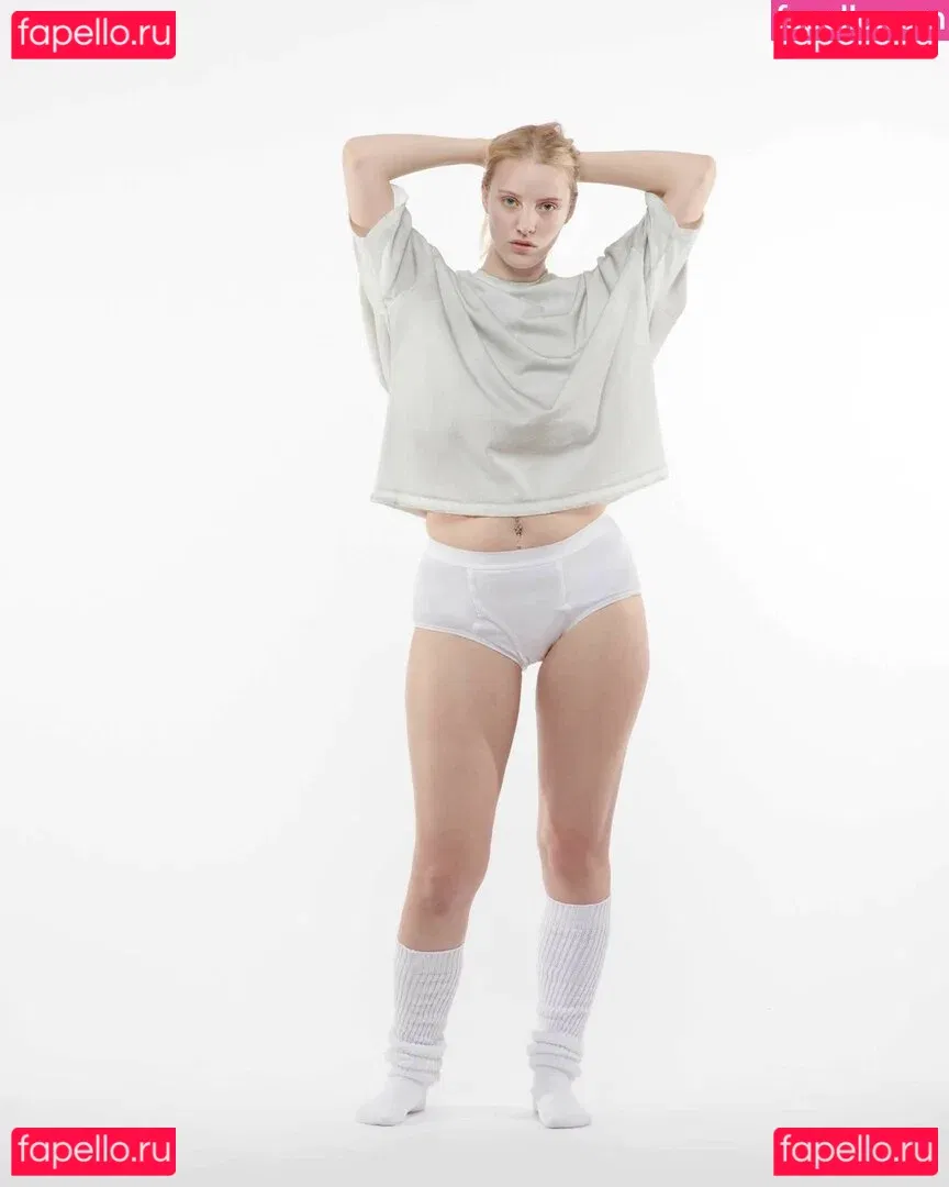 Eliza Goldsmith Onlyfans Photo Gallery 