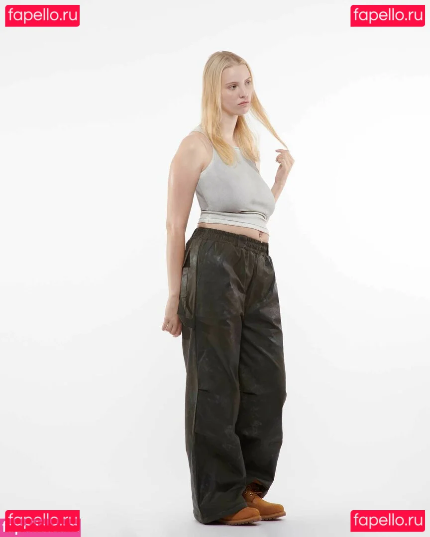 Eliza Goldsmith Onlyfans Photo Gallery 