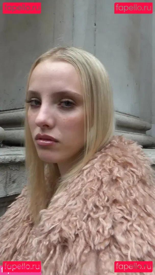 Eliza Goldsmith Onlyfans Photo Gallery 