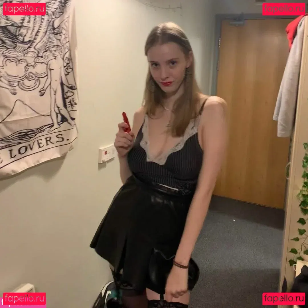 Eliza Goldsmith Onlyfans Photo Gallery 