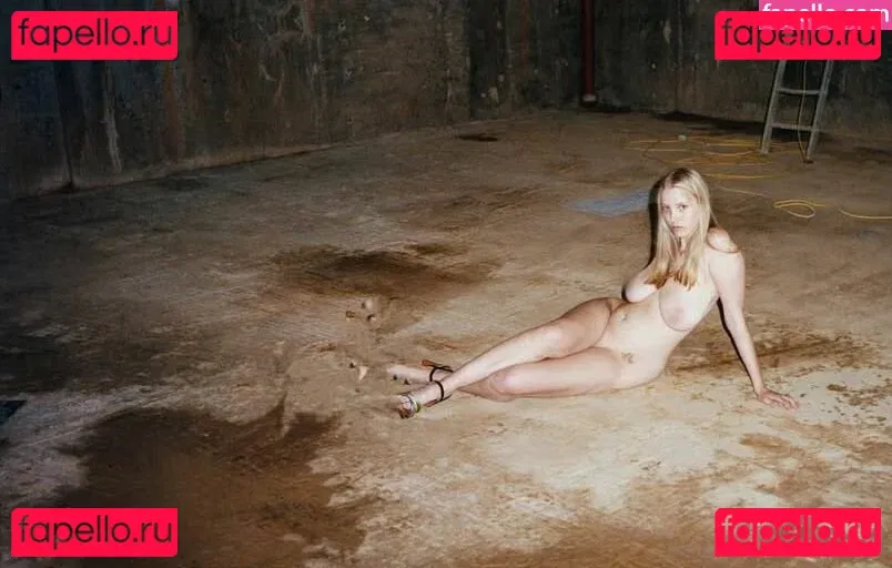 Eliza Goldsmith Onlyfans Photo Gallery 