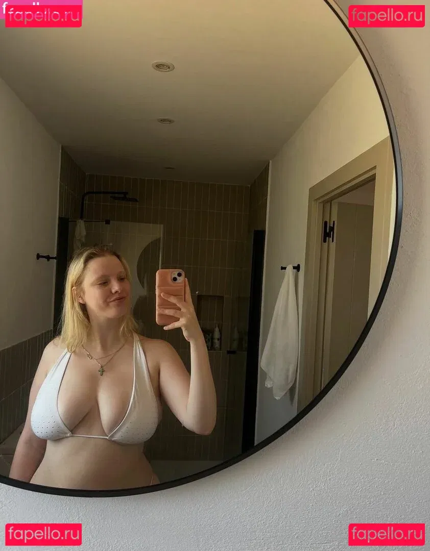 Eliza Goldsmith Onlyfans Photo Gallery 